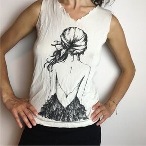 White Sleeveless Top with Artistic Back Design Womens Shoulders Lettuce Edge S/M
